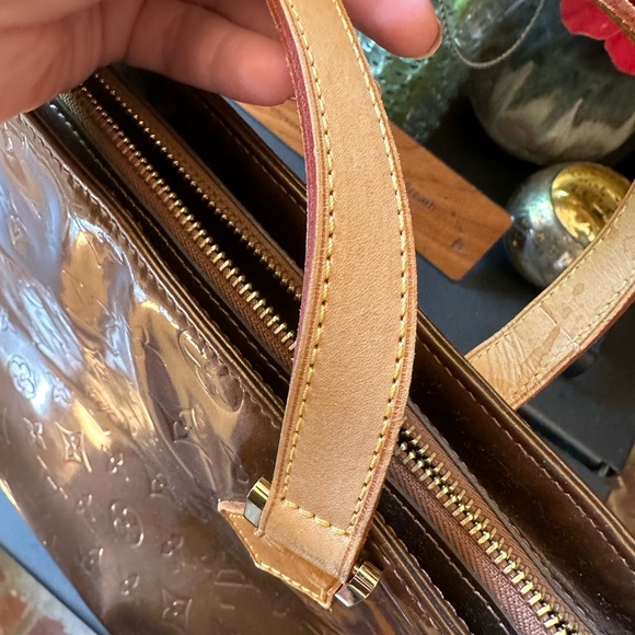Louis Vuitton Houston Bag - Picture 15 of 17